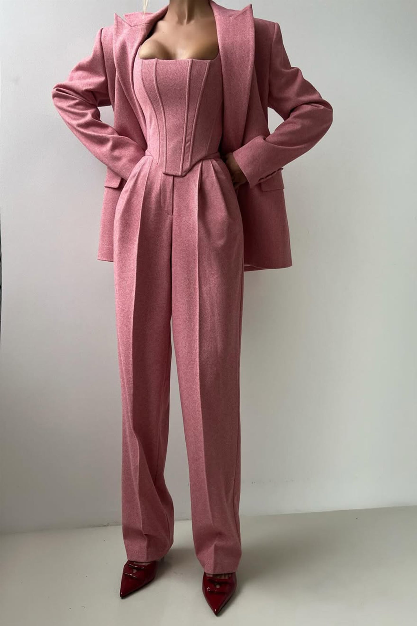 Grace | Conjunto de três peças com blazer de duplo botão